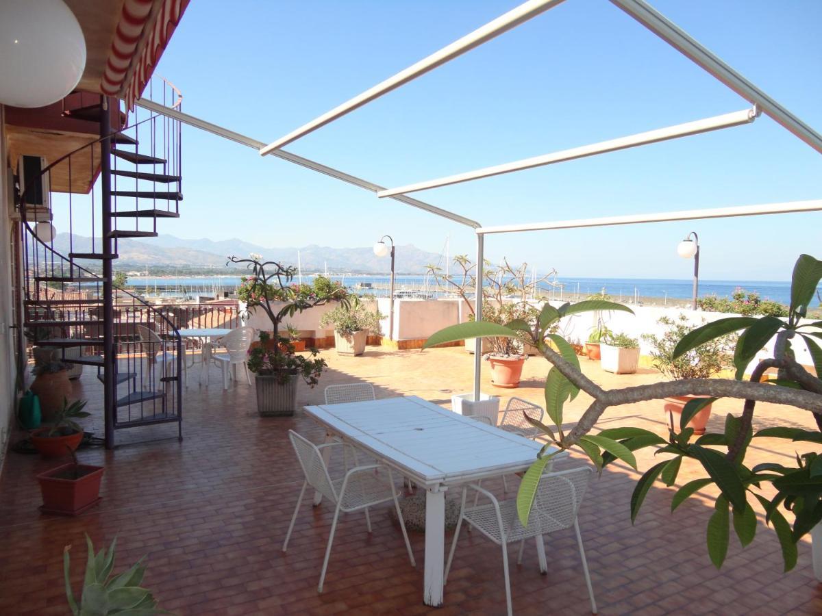 Апартаменты Casa Delle Pomelie - Taormina & Etna Panoramic Views Рипосто Экстерьер фото